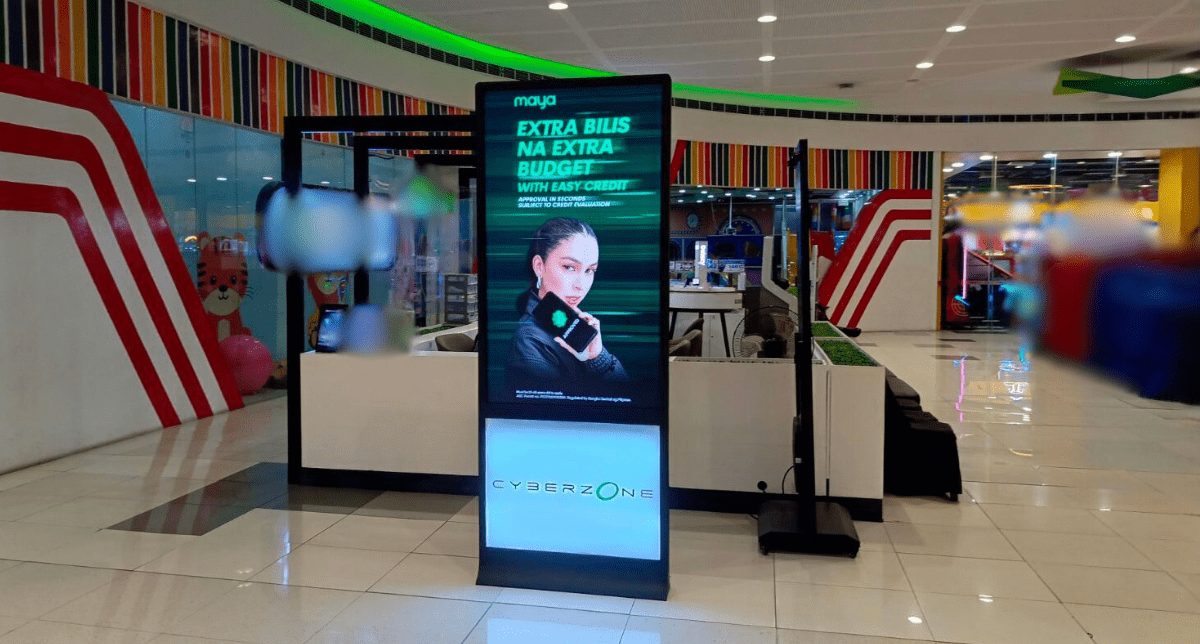 SMLG Small World min